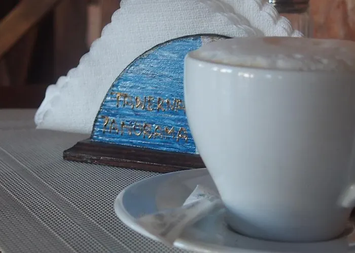 Séjour chez l'habitant Tawerna Panorama *